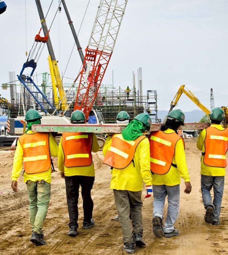 Construction-company-at-work-in-Dubai